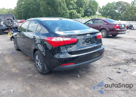 2015 Kia Forte Lx z USA, uszkodzony, nr VIN KNAFK4A6XF5388572